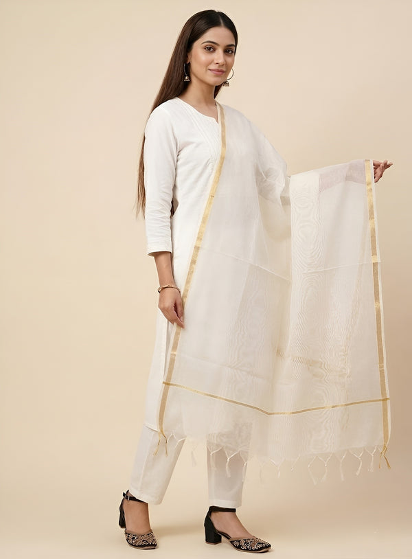 Elegant Cotton Dupatta with Zari Border | Lightweight Ethnic Essential