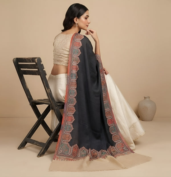 Naqsh-e-Kashmir Woven Kani Jacquard Grey Shawl with Solid Panel & Traditional Border