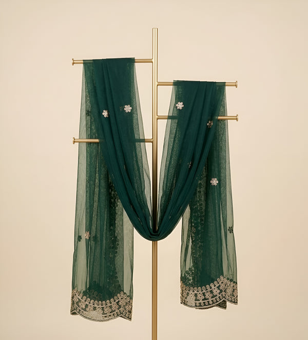 Green Twill Net Women Dupatta – Scalloped Cutwork Border with Buti Work