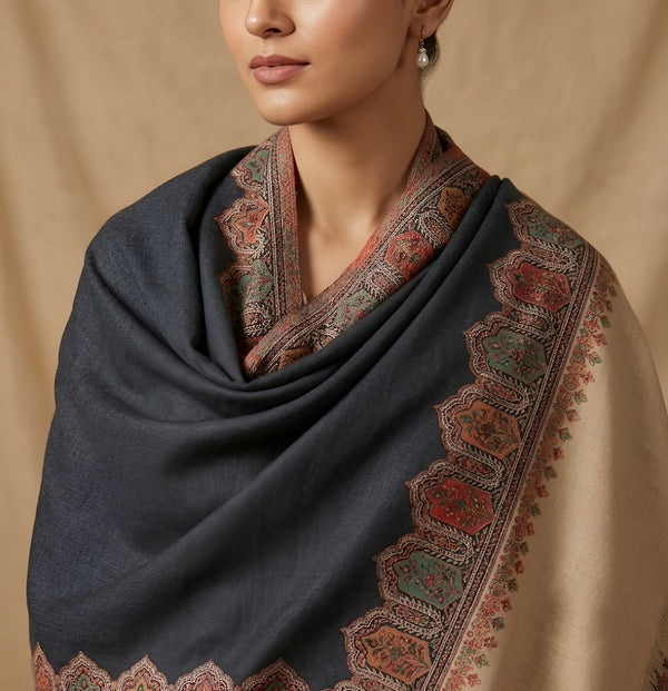Naqsh-e-Kashmir Woven Kani Jacquard Grey Shawl with Solid Panel & Traditional Border